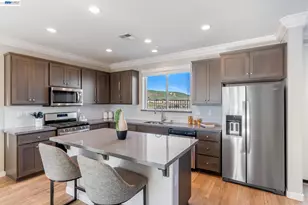 2413 Golden Wy, Fairfield, CA 94533 - Photo 8