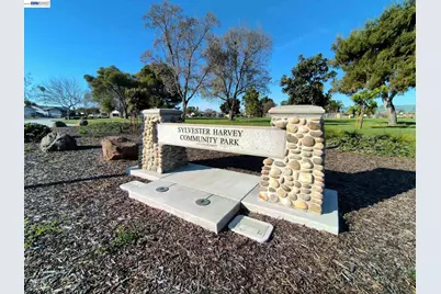 32471 Lake Ree St, Fremont, CA 94555 - Photo 24
