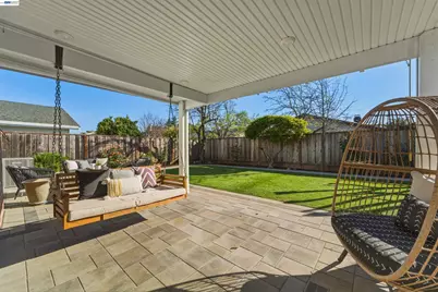 32471 Lake Ree St, Fremont, CA 94555 - Photo 16