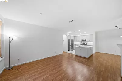 4132 Clarinbridge Cir, Dublin, CA 94568 - Photo 6