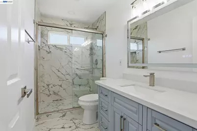 124 Erin Dr, Vallejo, CA 94589 - Photo 14