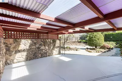 2526 Oakes Dr, Hayward, CA 94542 - Photo 40