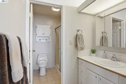 21109 Gary Dr #220, Hayward, CA 94546 - Photo 14