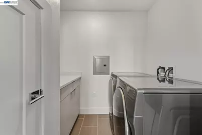 1748 Kilowatt Way #402, Fremont, CA 94539 - Photo 24