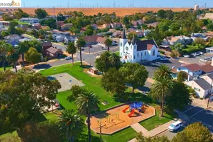 190 Tahoe Dr, Rio Vista, CA 94571 - Photo 32