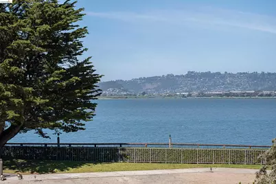 8 Admiral Dr #A229, Emeryville, CA 94608 - Photo 34