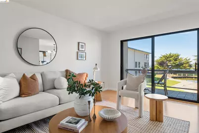 8 Admiral Dr #A229, Emeryville, CA 94608 - Photo 6