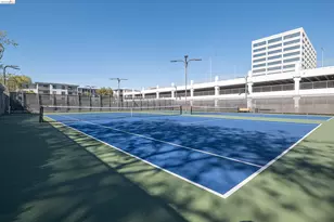 8 Admiral Dr, Emeryville, CA 94608 - Photo 42