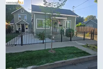 135 4th St, Woodland, CA 95695 - Photo 2