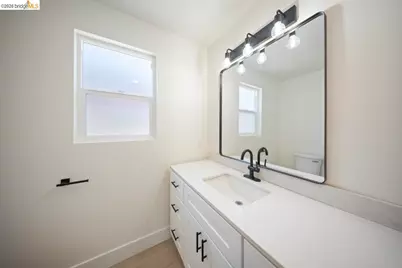 1923 Thompson Ln, El Sobrante, CA 94803 - Photo 26