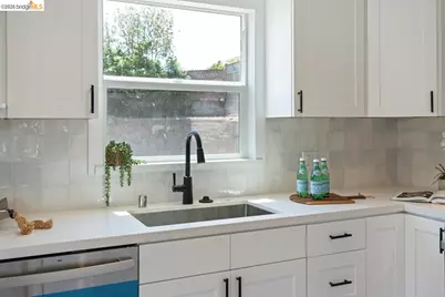 1923 Thompson Ln, El Sobrante, CA 94803 - Photo 20