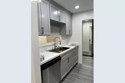 26937 Hayward Blvd #226, Hayward, CA 94542 - Photo 2