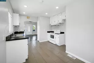 1118 75th Ave, Oakland, CA 94621 - Photo 4