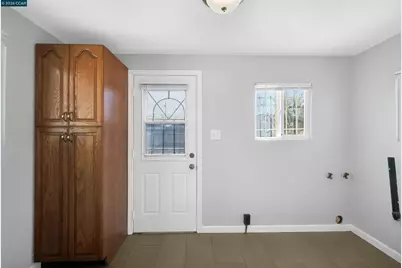 1118 75th Ave, Oakland, CA 94621 - Photo 10