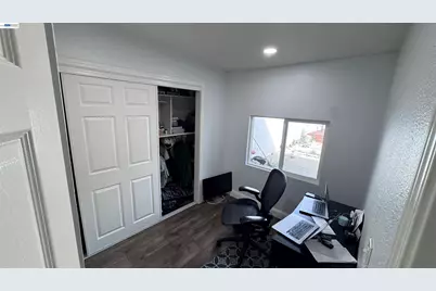 33080 Lake Mead Dr, Fremont, CA 94555 - Photo 12
