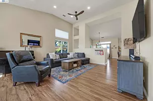 5873 Rainflower Dr, Livermore, CA 94551 - Photo 4