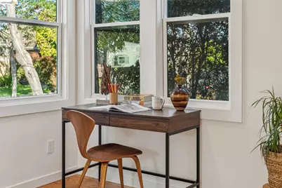 1339 Kains Ave, Berkeley, CA 94702 - Photo 10