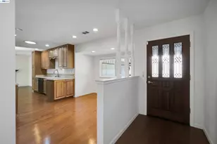 30245 Treeview St, Hayward, CA 94544 - Photo 10