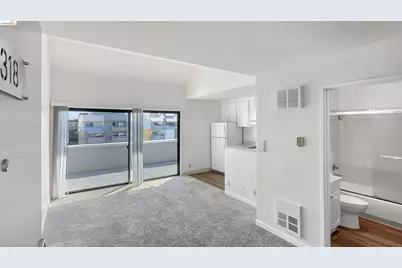 5 Embarcadero W #318, Oakland, CA 94607 - Photo 1