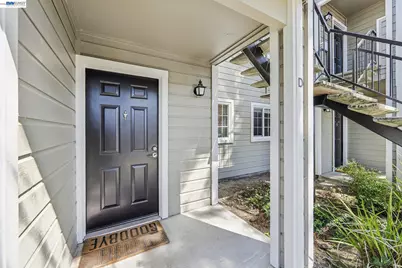 630 Canyon Oaks Drive #D, Oakland, CA 94605 - Photo 4