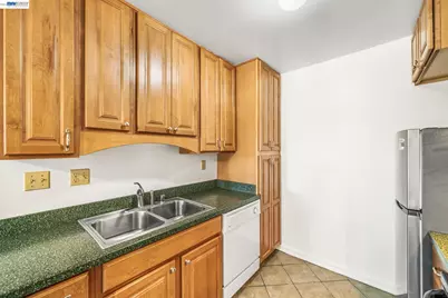 1321 Webster St #D319, Alameda, CA 94501 - Photo 8