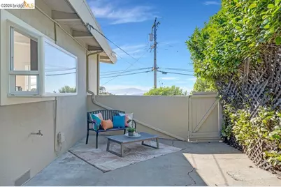 2728 Del Monte Avenue, El Cerrito, CA 94530 - Photo 40