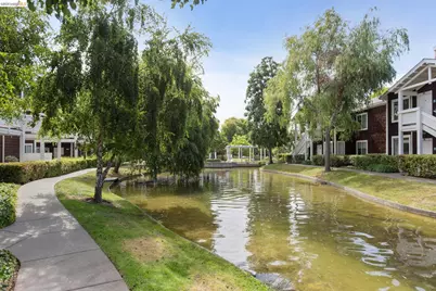 91 Marina Lakes Dr, Richmond, CA 94804 - Photo 32