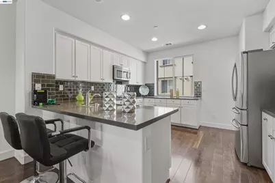 2305 Gibbons St, Hayward, CA 94541 - Photo 14