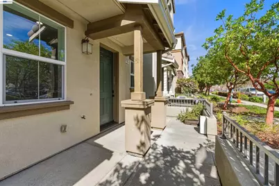 2305 Gibbons St, Hayward, CA 94541 - Photo 2