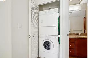 423 7th St, Oakland, CA 94607 - Photo 18