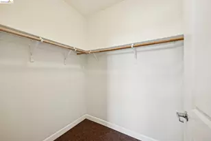 423 7th St, Oakland, CA 94607 - Photo 16