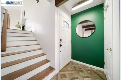 347 E T St, Benicia, CA 94510 - Photo 8