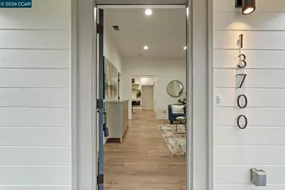 13700 E Hammond, Lockeford, CA 95237 - Photo 2