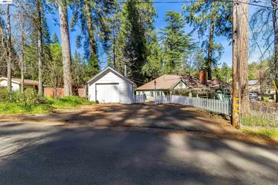 11896 Nancy Ln, Grass Valley, CA 95945 - Photo 2
