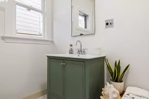 248 Mather St, Oakland, CA 94611 - Photo 20