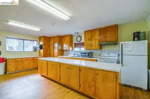 820 Lincoln Way, Galt, CA 95632 - Photo 36