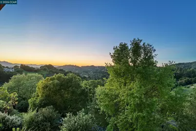 1 Gardiner Ct, Orinda, CA 94563 - Photo 50