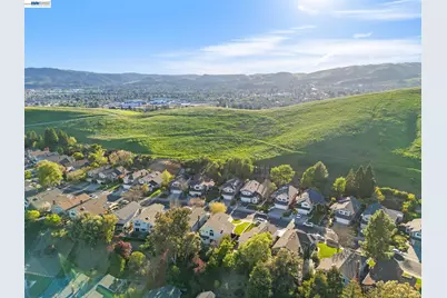 7921 Crossridge Dr, Dublin, CA 94568 - Photo 46