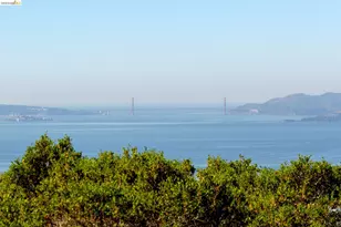 470 Spruce St, Berkeley, CA 94708 - Photo 20