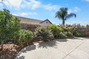 7417 Chatsworth Cir, Elk Grove, CA 95757 - Photo 24