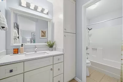 2523 Copa Del Oro Dr, Union City, CA 94587 - Photo 18