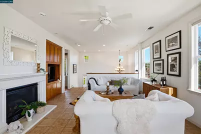 6560 Deerfield Dr, Vallejo, CA 94591 - Photo 6