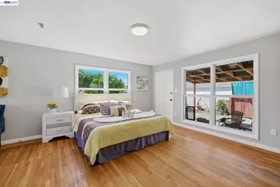 16311 Ria Dr, Ashland, CA 94578 - Photo 26