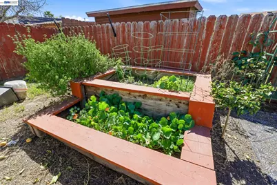 16311 Ria Dr, Ashland, CA 94578 - Photo 42