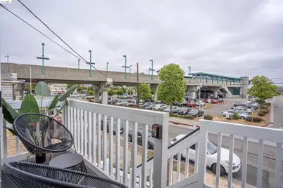 527 Chester St, Oakland, CA 94607 - Photo 26