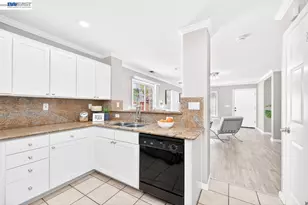 1557 Hermocilla Way, San Jose, CA 95116 - Photo 10