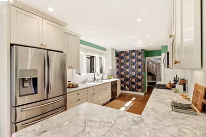 405 Van Buren Ave., Oakland, CA 94610 - Photo 18