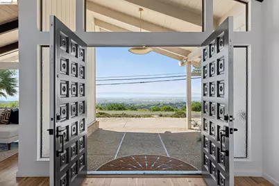 14300 Skyline Blvd, Oakland, CA 94619 - Photo 4