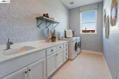 927 Conrad Street, Manteca, CA 95336 - Photo 26