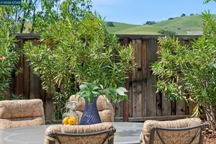 5374 Fernbank Dr, Concord, CA 94521 - Photo 42